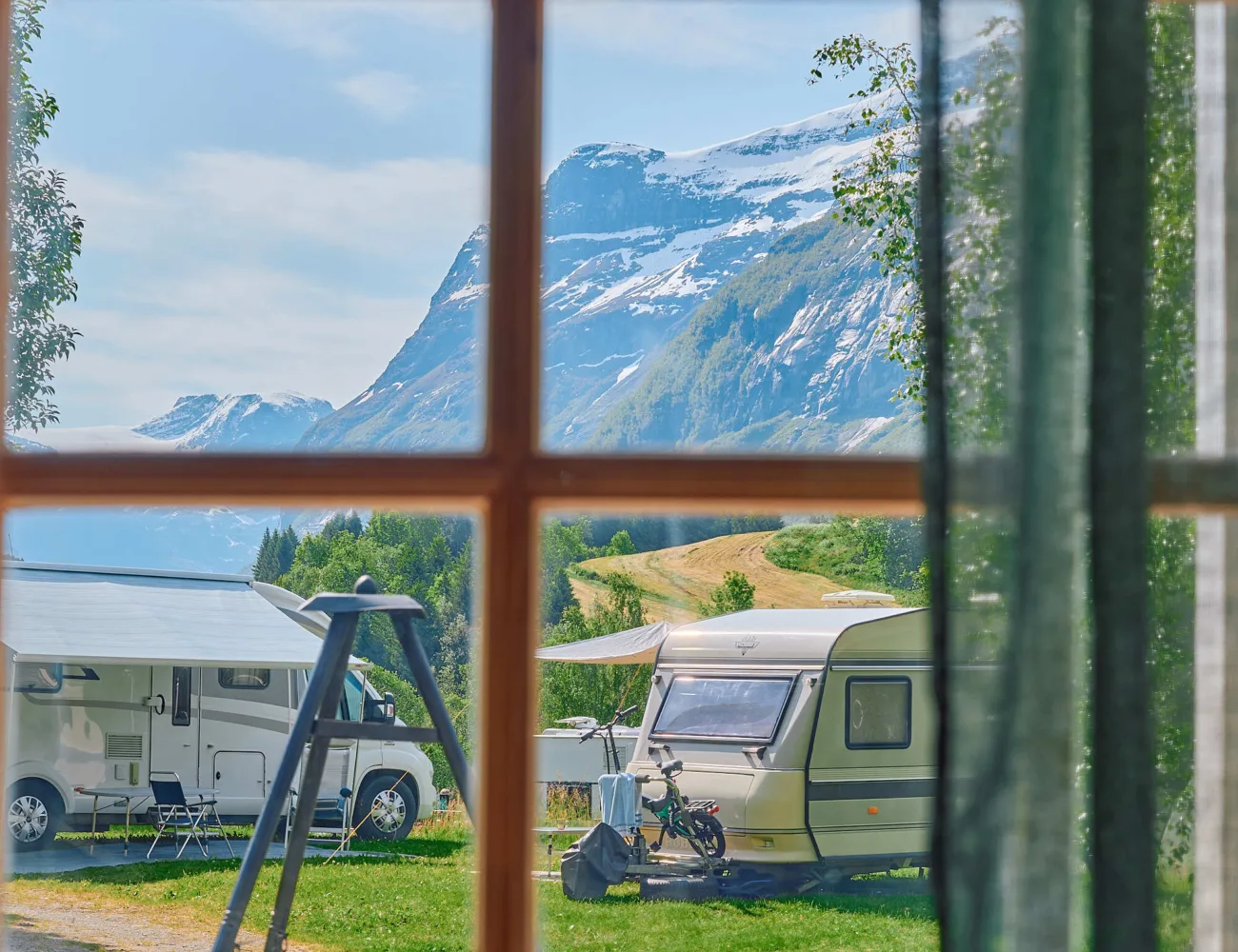 Bilde av utsikt frå vinduet på feriehytte på Tjugen camping8